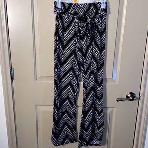SUPER COMFY patterned pants